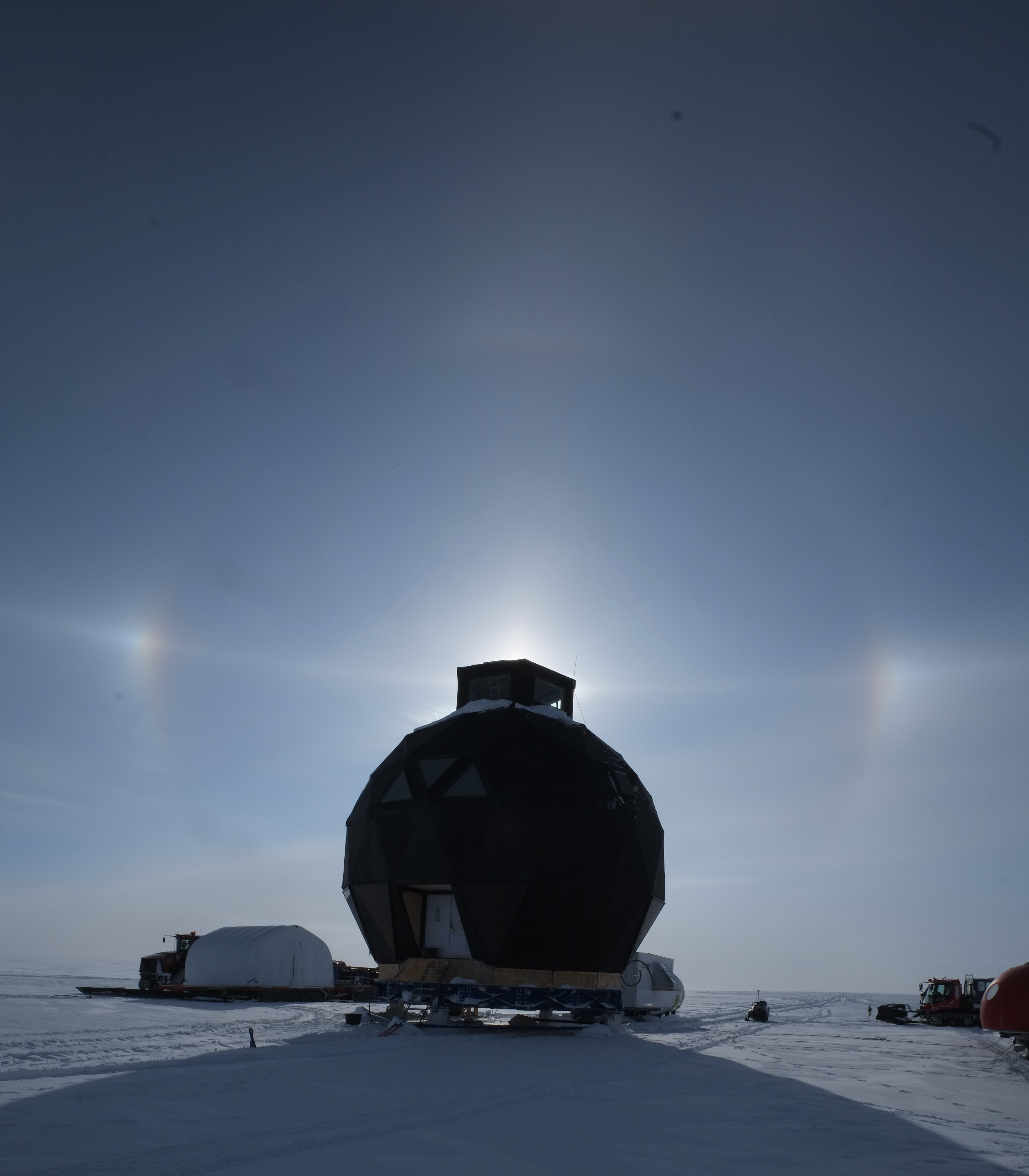 Dome surrounded by a beautiful halo