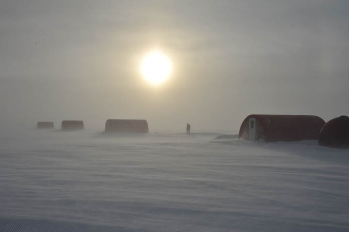 Drifting snow is no problem as long as the next building is visible.